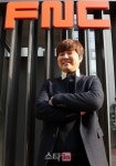 유재석 영입 한성호 FNC 대표, 1천억대 주식부자 재진입