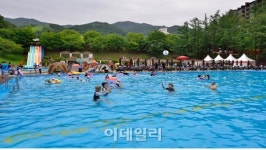 배닿는 마을서 전통과 자연을 배다골 테마파크 수영장