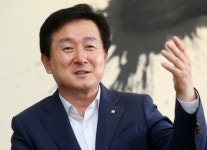 [인터뷰]캐피탈 시장 레드오션, 해외진출로 승부수