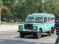 [포토]‘쿠바의 명물’ 도로 위의 클래식카