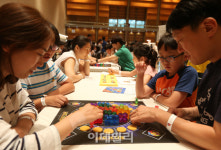 [포토]온 가족이 즐기는 보드게임