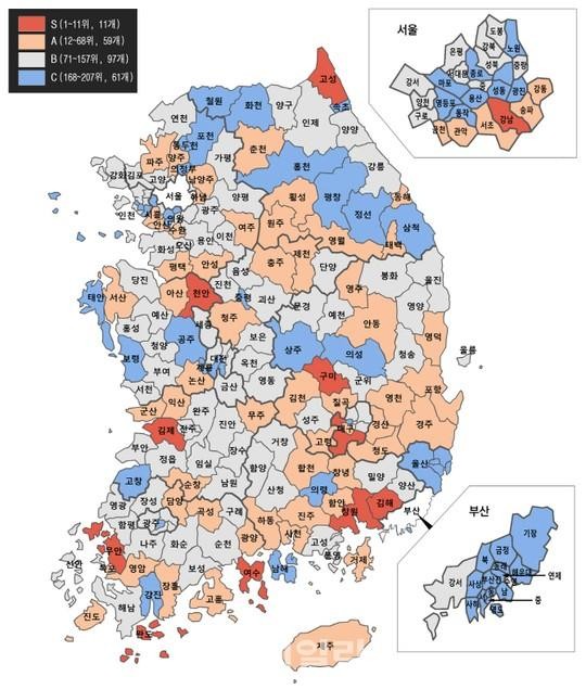 K리그2 경기 결과 속에서 역전승 기념하는 천안시티, 패배로 선두권 진입 놓친 전남 드래곤즈 