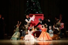 서울발레시어터의 크리스마스 선물 호두까기 인형