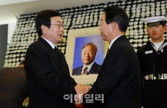 [포토]서병수 부산시장 'YS 조문'