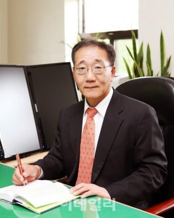 연세대 18대 총장에 김용학 교수 선임