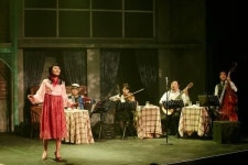 [포토] 천변살롱 황석정, 숨겨왔던 노래실력