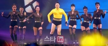 [포토]싸이, 모두가 경악한 위아래 무대
