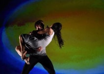 [포토]부등켜 안은 남녀 무용수