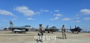 [포토]오산공군기지에서 공개된 F-22, F-16, F-15K 전투기