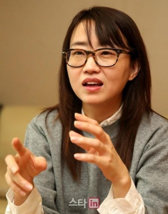 ‘시그널’ 김은희 작가 “미제사건, 기억해주길 바랐다” (인터뷰)