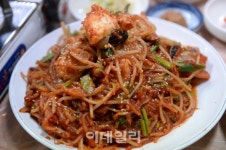 [여행] 우린 진해로 간다, 35만그루 벚꽃비 맞으러