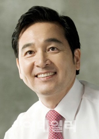 與 심재철, 원내대표 불출마…국회부의장 도전