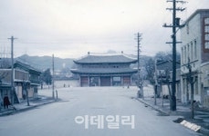 돈화문로, 왕의 길에서 오늘의 서울을 보다 사진 전시