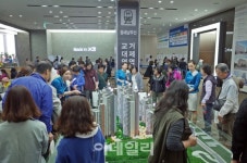 부산 연제구 거제센트럴자이 1순위 청약에 12만명 몰려