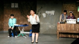 보증금 500에 월세 30도 사치…연극 오백에 삼십