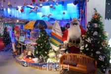 필룩스 조명박물관, 여름방학 맞이 ‘한여름의 크리스마스’ 기획전 개최