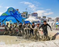 “보령머드축제에서 스마트폰 무선충전하세요”