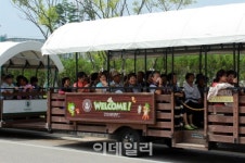 [포토] 나눔축산, 또 하나의 마을 초청 축산현장 체험