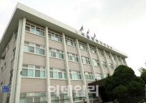 “왜 나만 당첨 안돼”…게임장 직원에게 불지른 60대 男 징역형