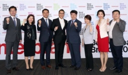 [포토]2016 베스트 글로벌 브랜드 - TOP100 기업 임원들 축하 세러머니!