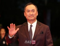 [포토]해운대 찾은 일본 배우 와타나베 켄