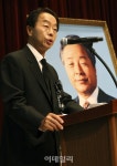 [포토]인사말하는 현철씨