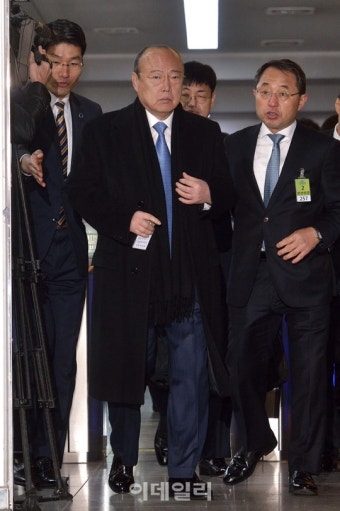 [포토]국회에 들어서는 한화 김승연 회장