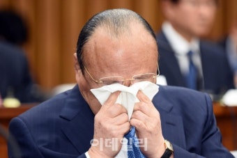[포토]김승연 한화그룹 회장, '진땀나는 청문회'