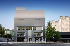 재규어랜드로버코리아, 강서 목동 전시장·서비스 센터 확장 이전 오픈