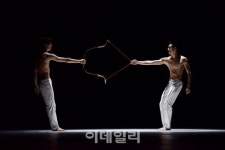 2016년 춤비평가상 작품상은 조절하다