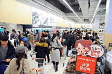 [포토]홈플러스, 파주 운정점에 몰린 인파