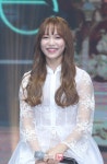 [포토]환하게 웃는 에이프릴 새 맴버 레이첼