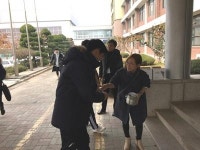 청주토익 한국외국어학원, 정기토익 시험장 방문 수험생 응원 이벤트