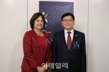 [포토]정진엽 장관 칠레 보건부 장관과 의약품 수출 논의