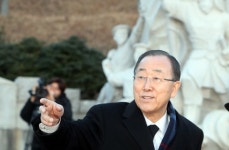 반기문, 오늘 백범 김구선생 묘역 참배