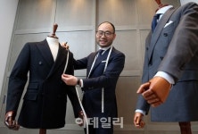국가대표 명품 수선실 한길사 황인찬 사장