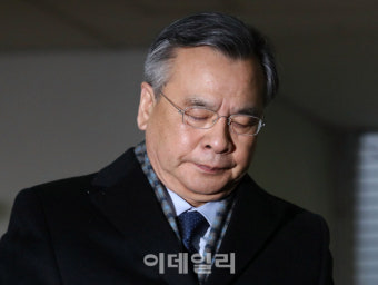 '대통령 대면조사' 협의 재개..朴측-특검, '비공개' 신경전