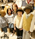 [포토] 풀코디 아동의류 세트 - 롯데마트