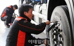 한국타이어, 고속도로에서 트럭·버스용 타이어 무상점검