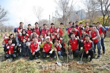 [포토]롯데마트-환경부, 어울림(林) 푸르림(林) 가꾸기 행사 열어