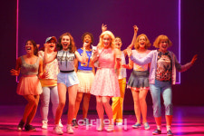 빵 터지는 자막…이 맛에 뮤지컬 본다