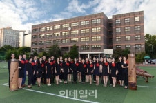 중학생부터 노인까지 시민들이 펼치는 국악 한마당