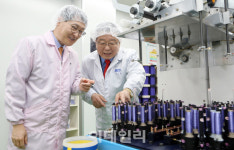 전국 돌며 현장경영에 공들이는 위성호 신한은행장