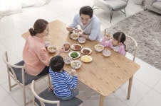탈북 초등생 35%, `아침 식사 굶는다`…한국 아이들보다 결식률 4배 높아