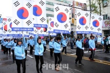 [포토] 강북구, 4.19혁명 국민문화제 전야제-행진 퍼레이드