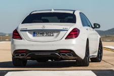 [포토] 2018 메르세데스-벤츠 S 63 AMG 4Matic+, 겉으로 드러나는 강렬한 존재감