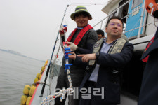 `수중 음파로 사진까지 전송`..SKT·호서대 수중통신 시연