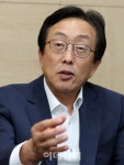 [화통토크]②글로벌 스타 VC·벤처 육성 전폭 지원..이용성 벤처캐피탈협회장