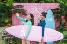 캐리비안베이에 뜬 ‘갤럭시S8’