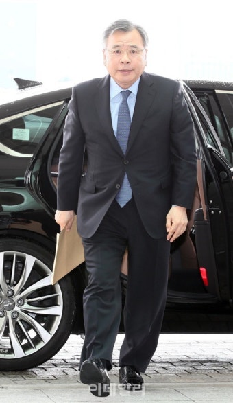 [포토]'법정 출석하는 박영수 특검'